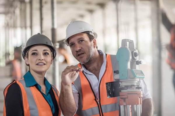 Comprendre le rôle d'un expert bâtiment dans la rénovation de bâtiment ancien
